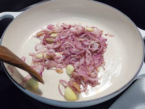 frying onion, ginger and garlic