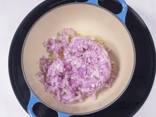 sautéing onions for tikka masala