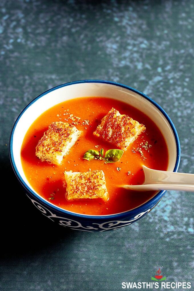 Tomato soup with fresh tomatoes