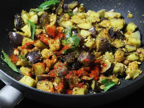 red chilli powder to make brinjal fry