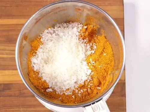 add coconut and garlic to make podi