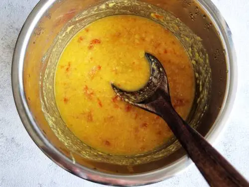 mashed tomato dal