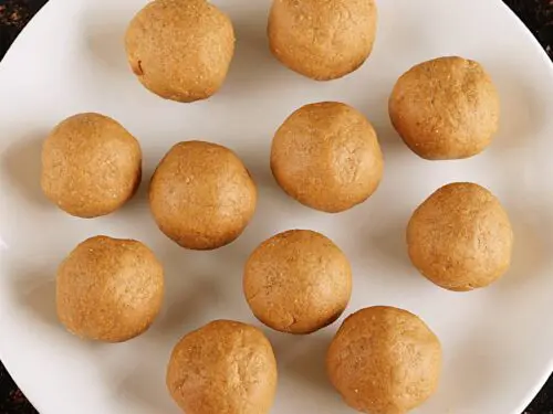 peanut ladoo