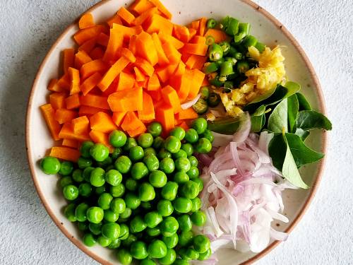 veggies to make quinoa upma