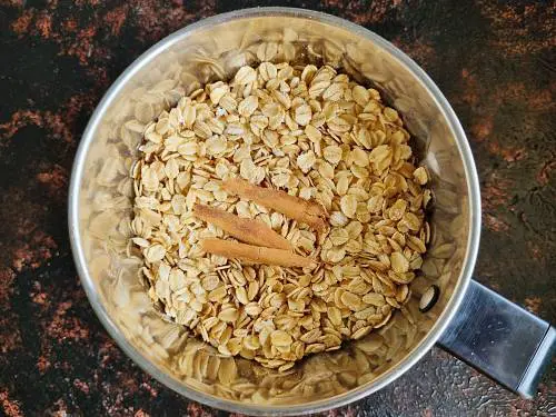 rolled oats in a jar