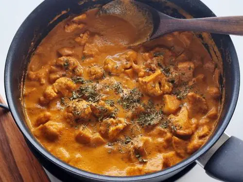 kasuri methi leaves over curry sauce