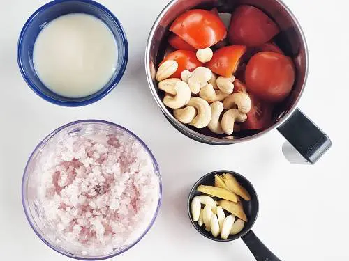 ingredients for pasanda gravy