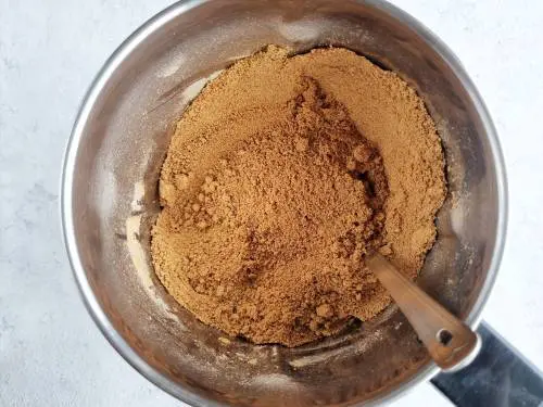 jaggery powder in a jar