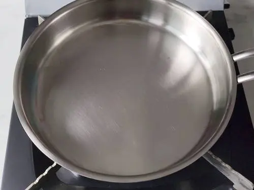 steel pan to toast tandoori roti