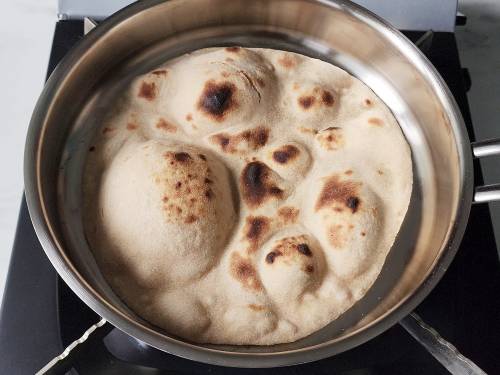 Tandoori Roti (Butter Roti) - Swasthi's Recipes