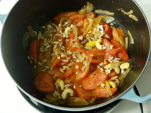 sauteed tomatoes and cashews