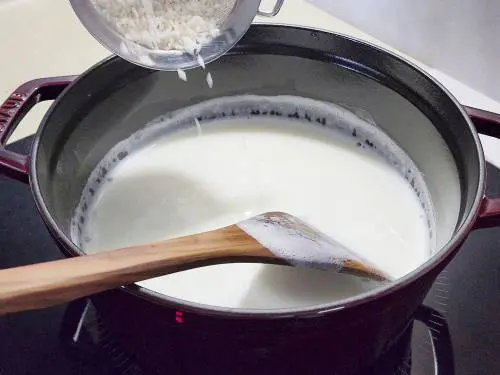 bring milk to a boil