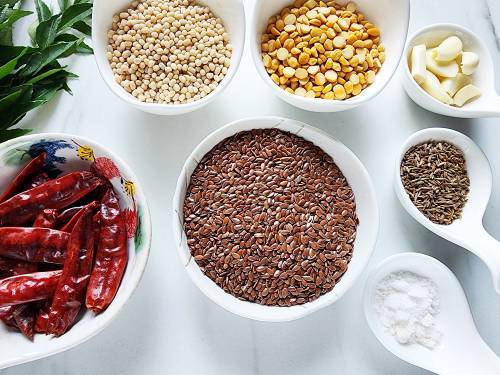 ingredients to make flaxseed podi