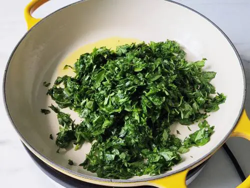 saute methi leaves in butter