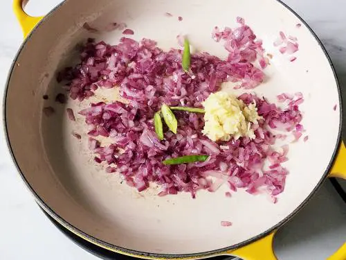 sauteed onions to make gobi masala