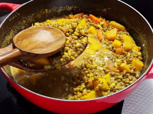 mash mung beans after cooked