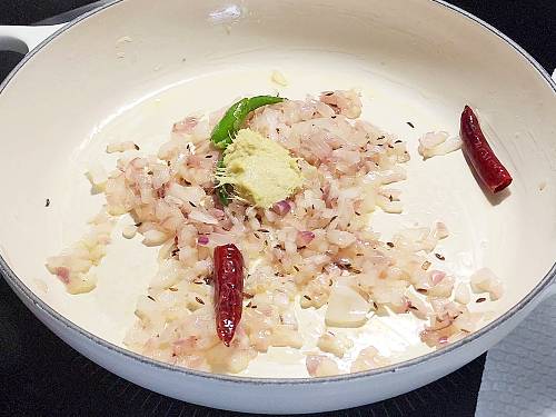 sauteing ginger garlic