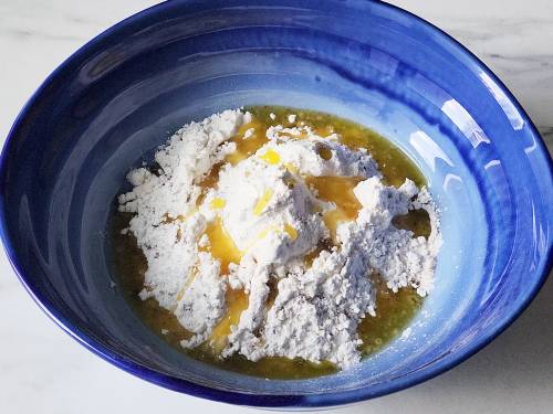 ingredients to make khasta kachori