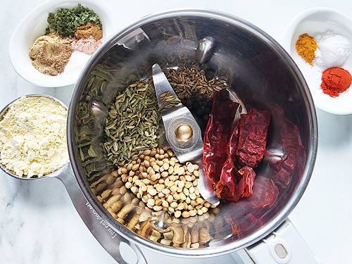 whole spice to make kachori