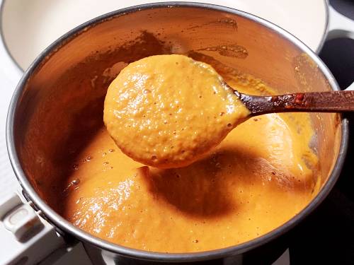 onion tomato masala in a blender