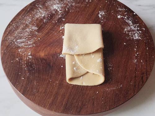 layering & rolling dough