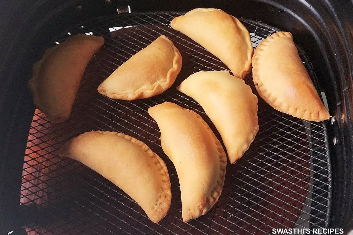 Air Fryer Gujiya