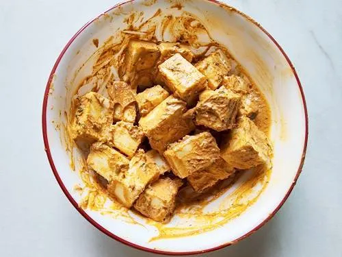marinate paneer/tofu