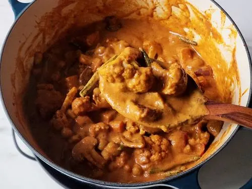 Consistency of vegetable tikka masala