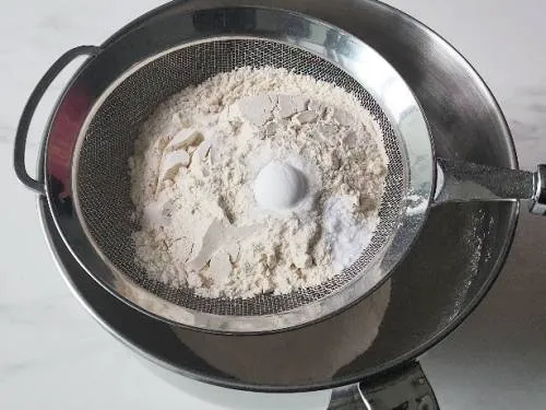 sieve the dry ingredients