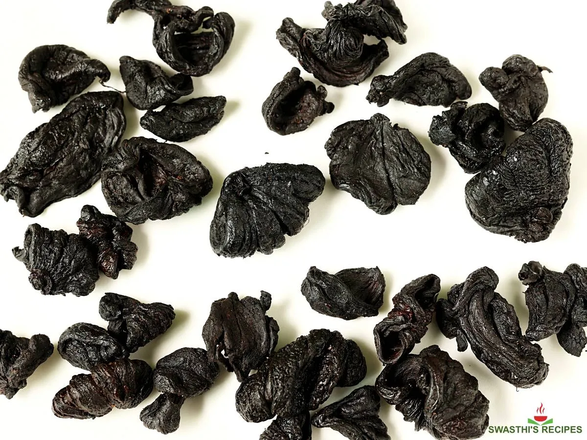 kudam puli also known as Malabar tamarindor black tamarind