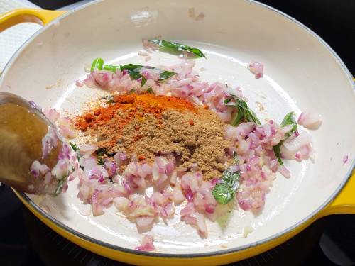 spices to make shrimp curry
